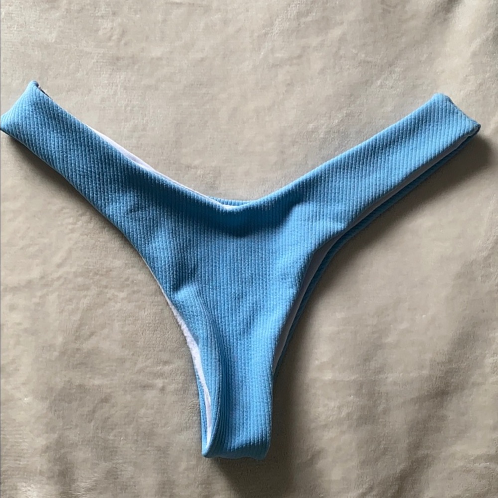 Bikini bottoms